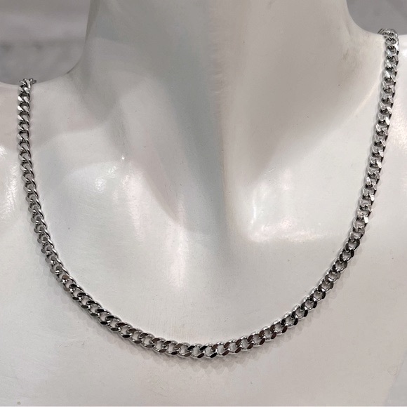 Silver Cuban Link 24” Chain Necklace - Picture 2 of 8